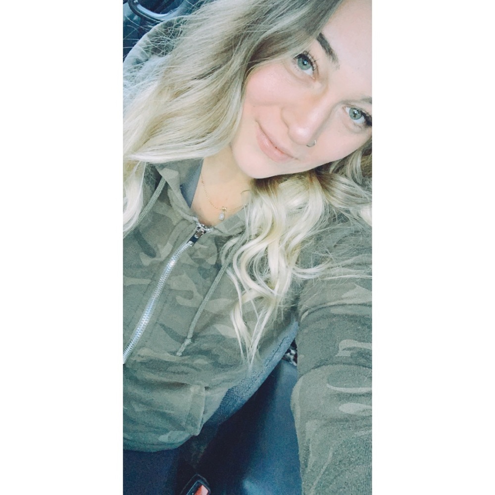 Meet your Posher, Randi